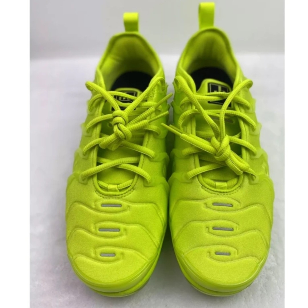 Nike Neon Green Women's Sneakers